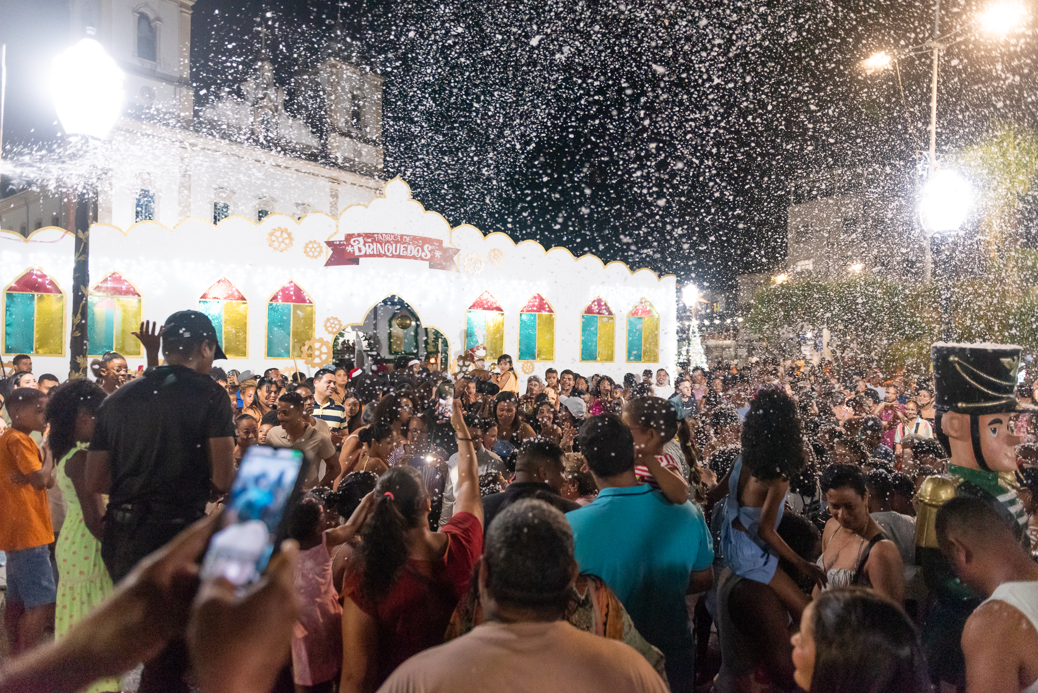 Natal Fantástico começa com Parada Natalina e programação voltada às famílias